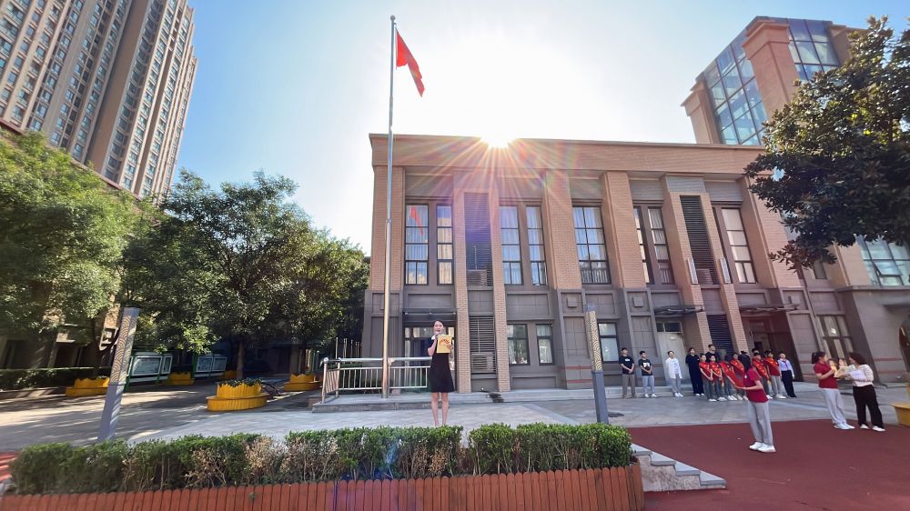 刘嘉敏教师代表讲话